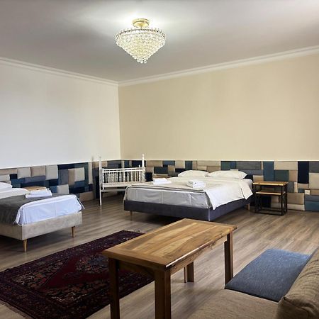 21 Rooms Hotel Gyumri Exterior photo