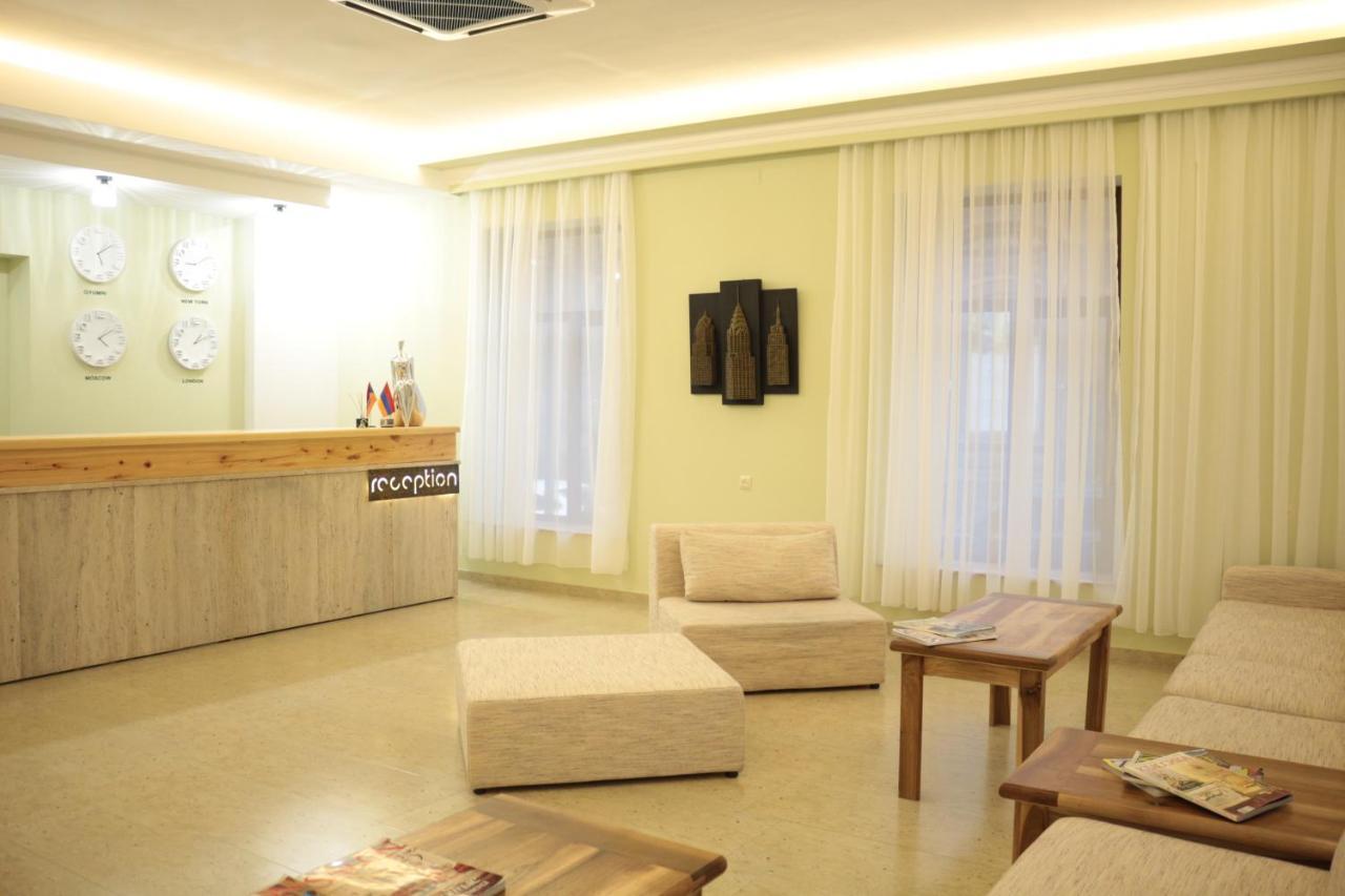 21 Rooms Hotel Gyumri Exterior photo