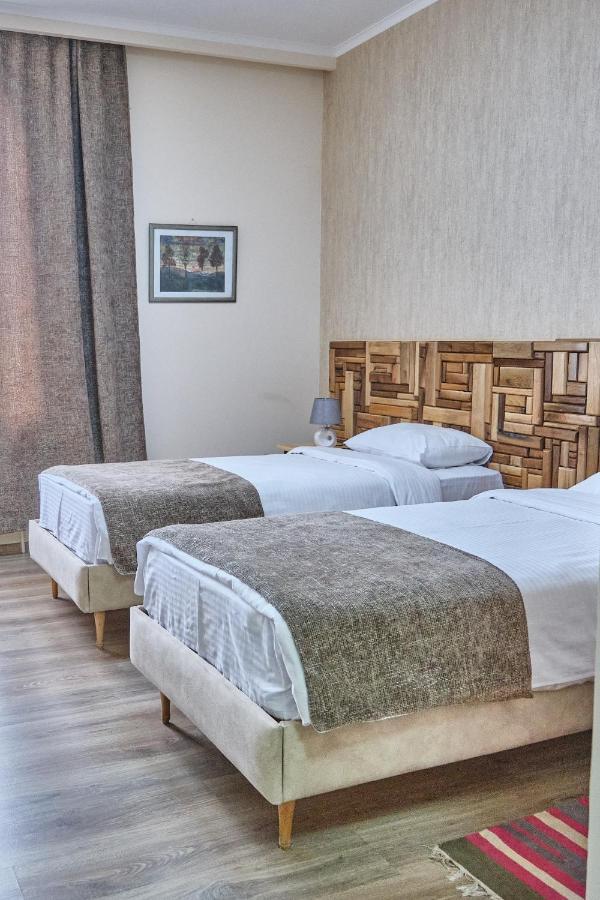 21 Rooms Hotel Gyumri Exterior photo