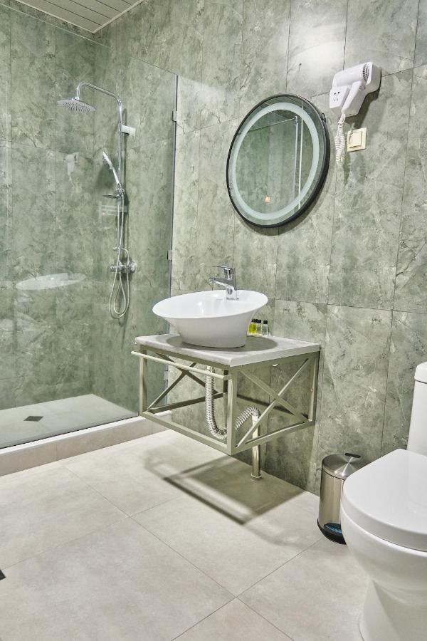 21 Rooms Hotel Gyumri Exterior photo